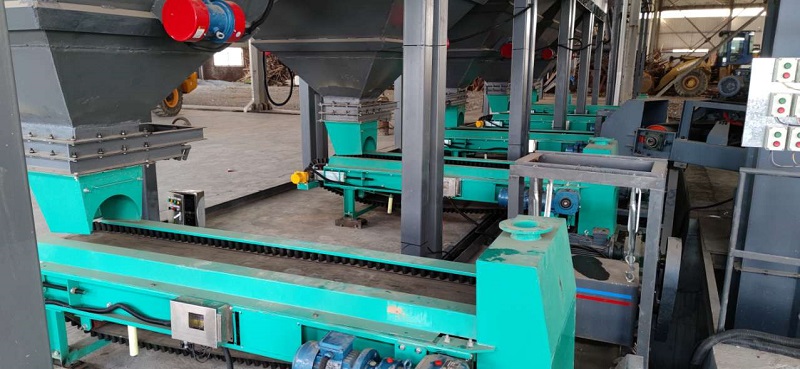 1653549560264946.jpg 銣意環(huán)保-5臺帶式給料機.jpg